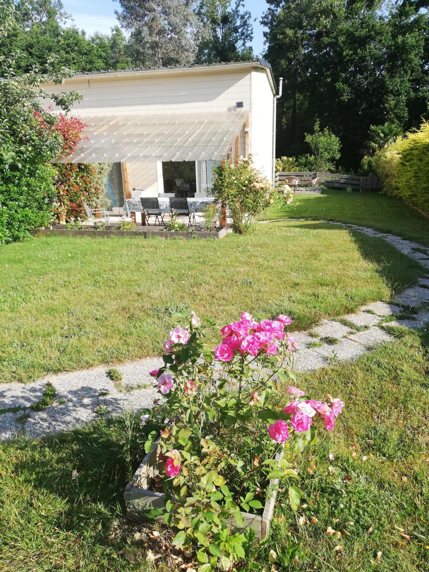 فيلا Au Coeur Du Jardin La Boussac المظهر الخارجي الصورة